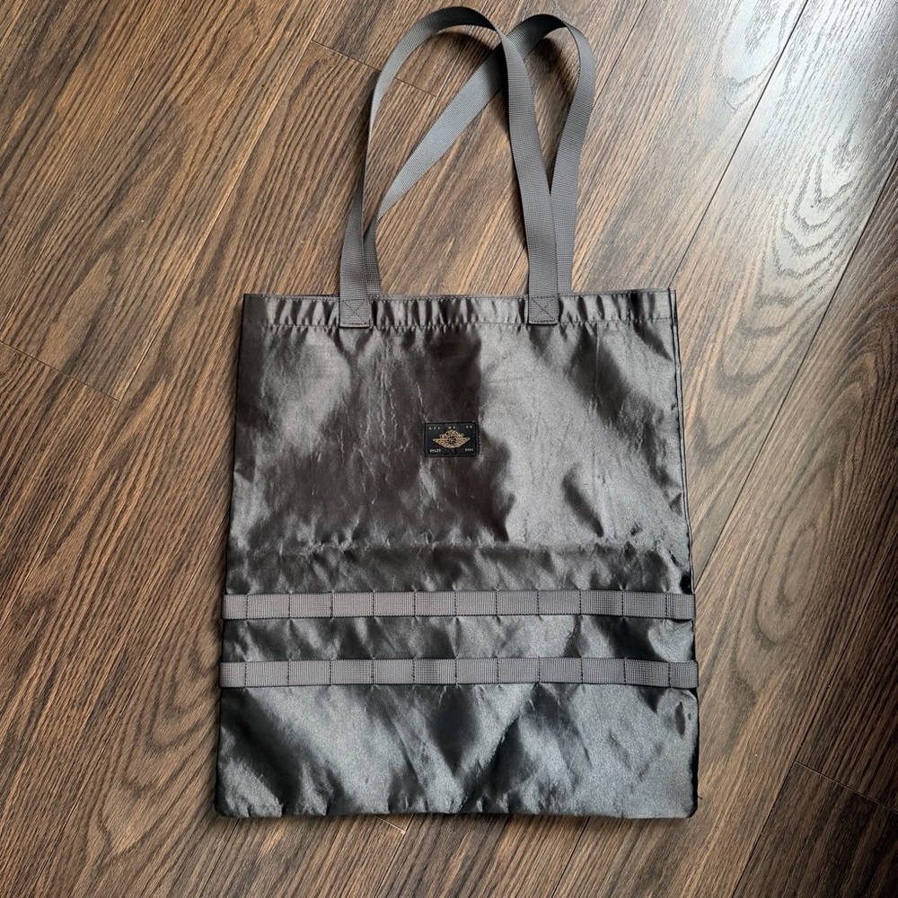 Air Jordan 1 Hi OG UTILITY tote